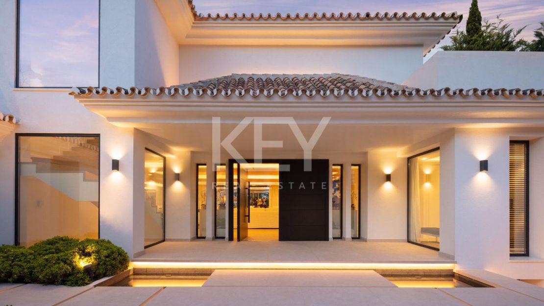 Stunning Luxury Villa with open views in Nueva Andalucia, Marbella