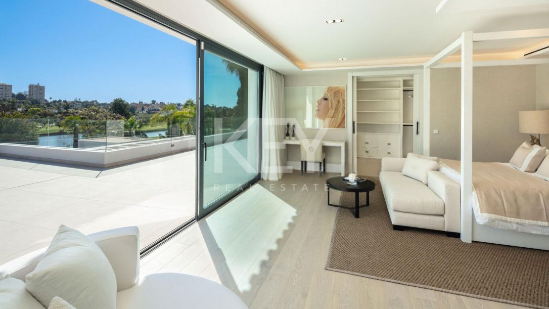 Stunning Luxury Villa with open views in Nueva Andalucia, Marbella