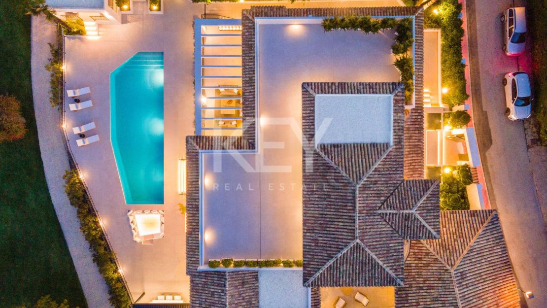 Stunning Luxury Villa with open views in Nueva Andalucia, Marbella