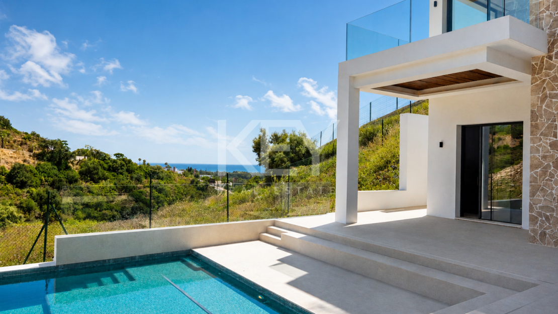 Luxury Contemporary Villa with Panoramic Sea Views for Sale in Elviria, Marbella East