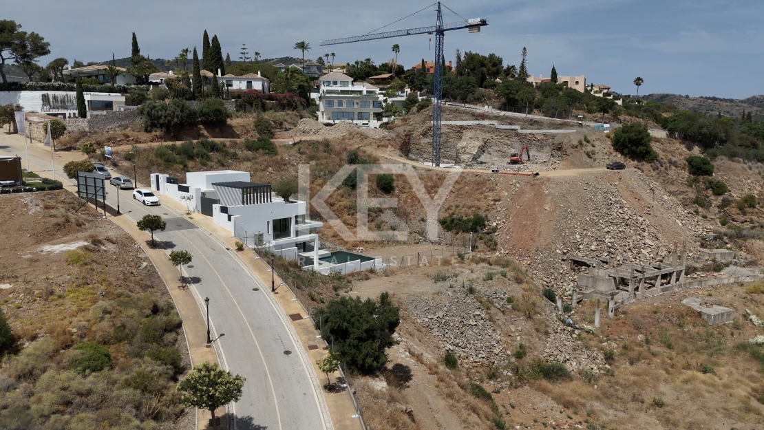 Luxury Contemporary Villa with Panoramic Sea Views for Sale in Elviria, Marbella East