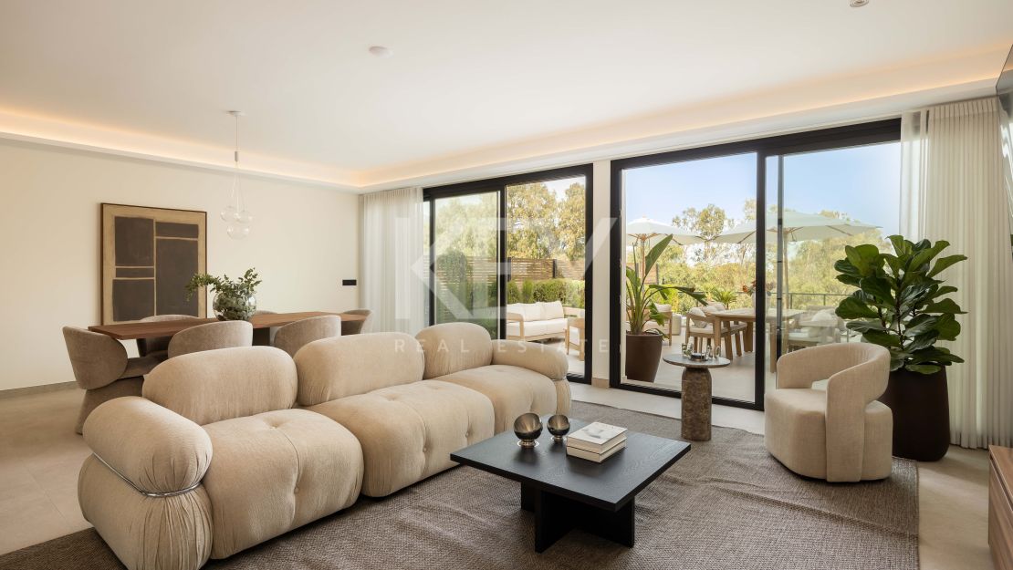Luxury Renovated Apartment for Sale in Nueva Andalucía, Marbella