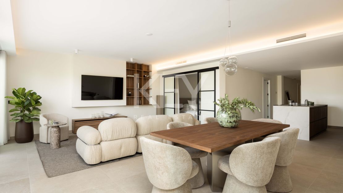 Luxury Renovated Apartment for Sale in Nueva Andalucía, Marbella