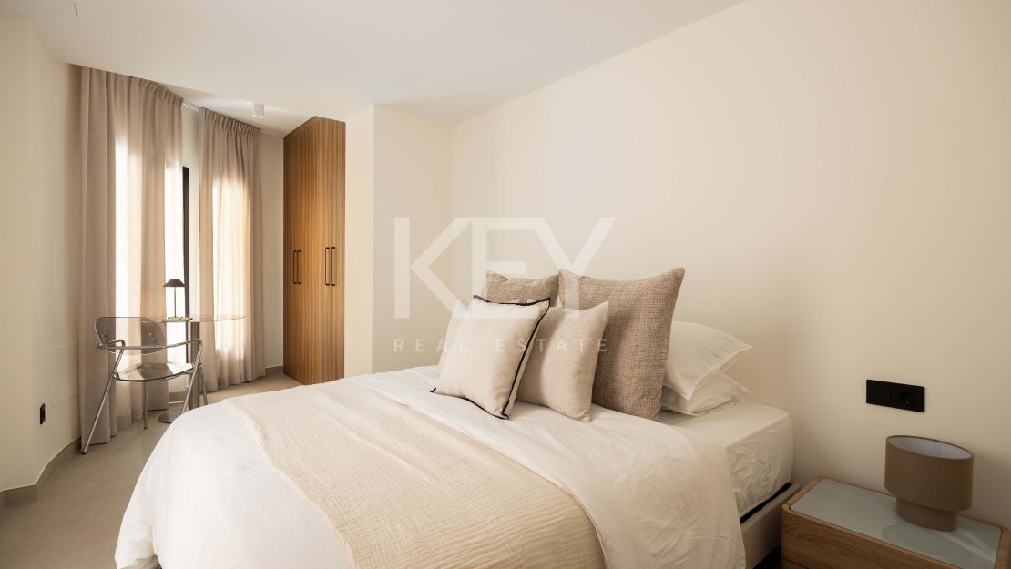 Luxury Renovated Apartment for Sale in Nueva Andalucía, Marbella