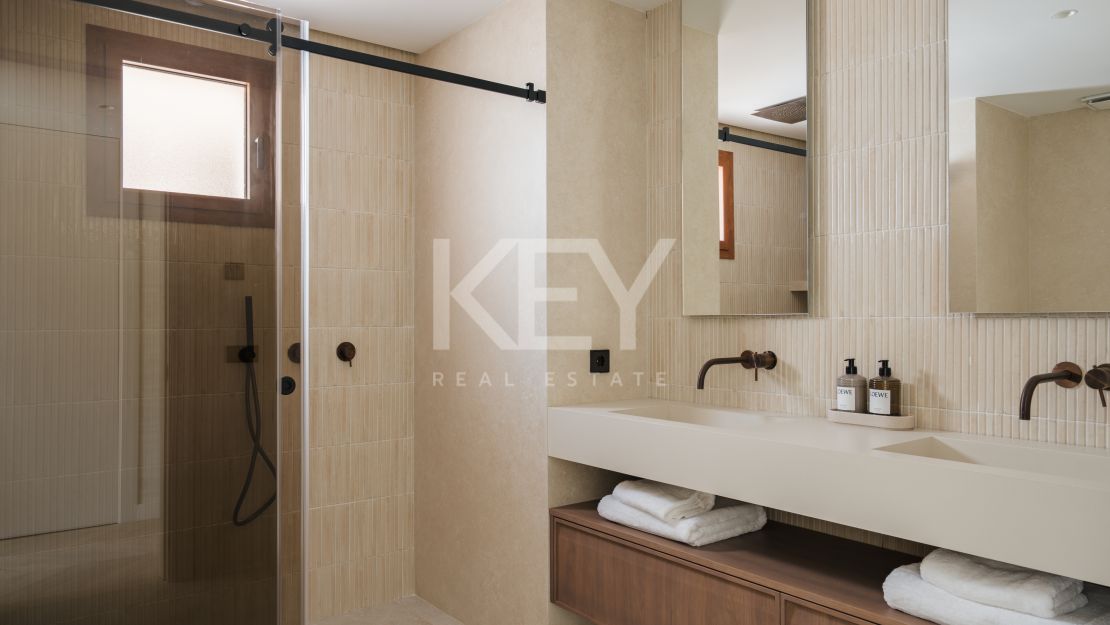 Renovated Garden Duplex for Sale in Los Naranjos Golf, Nueva Andalucía, Marbella