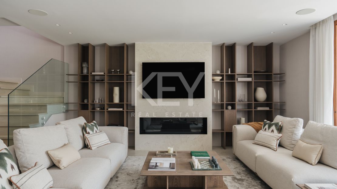 Renovated Garden Duplex for Sale in Los Naranjos Golf, Nueva Andalucía, Marbella