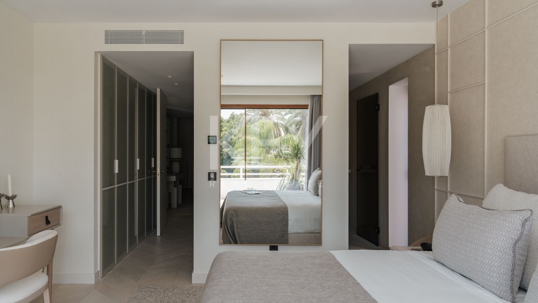 Renovated Garden Duplex for Sale in Los Naranjos Golf, Nueva Andalucía, Marbella