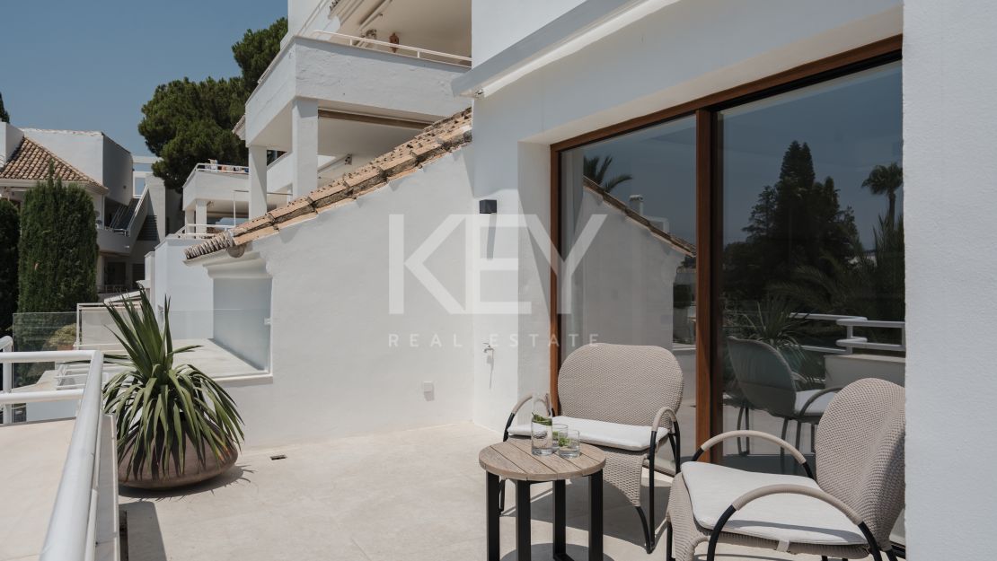 Renovated Garden Duplex for Sale in Los Naranjos Golf, Nueva Andalucía, Marbella