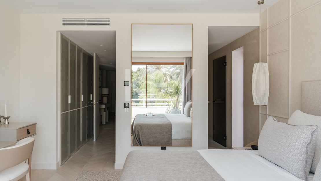 Renovated Garden Duplex for Sale in Los Naranjos Golf, Nueva Andalucía, Marbella