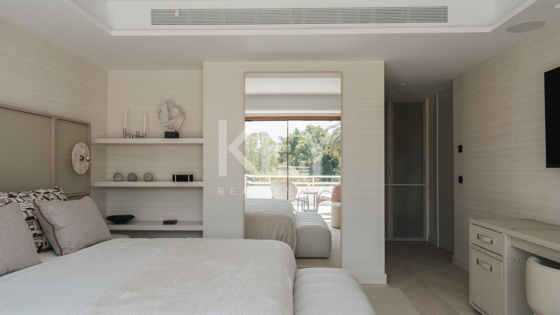 Renovated Garden Duplex for Sale in Los Naranjos Golf, Nueva Andalucía, Marbella