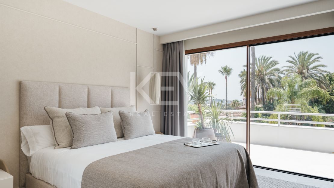 Renovated Garden Duplex for Sale in Los Naranjos Golf, Nueva Andalucía, Marbella