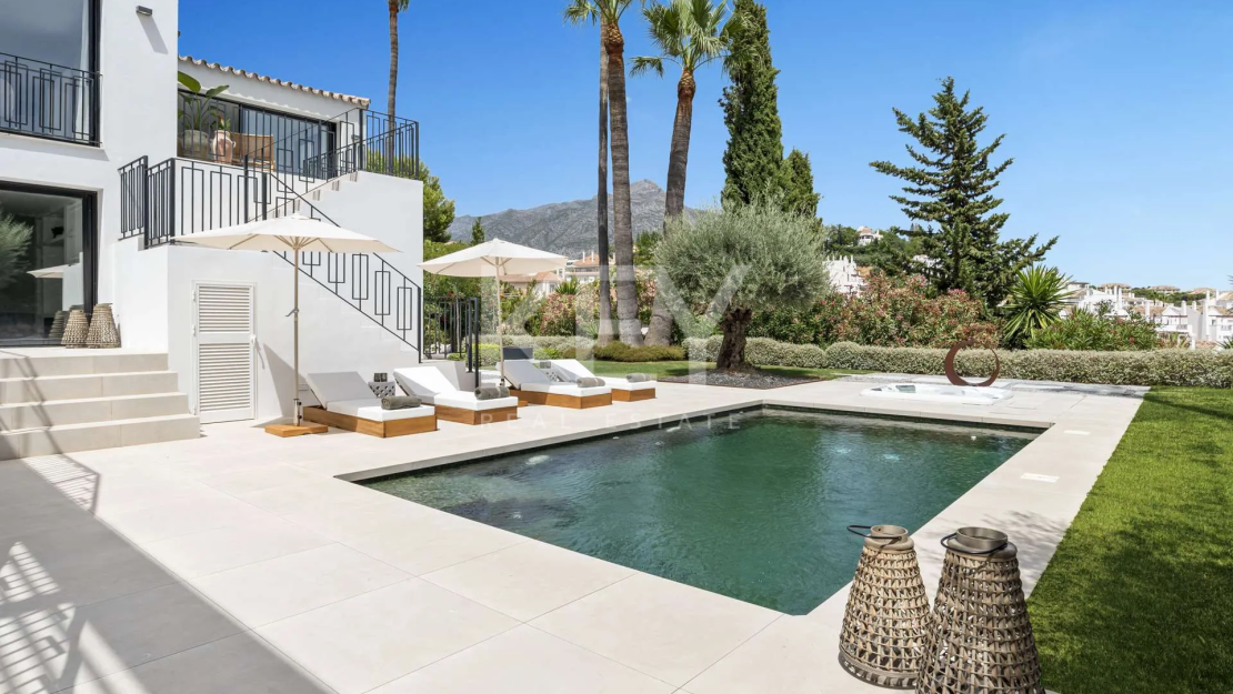 Luxury Villa for Sale in La Cerquilla, Nueva Andalucía, Marbella