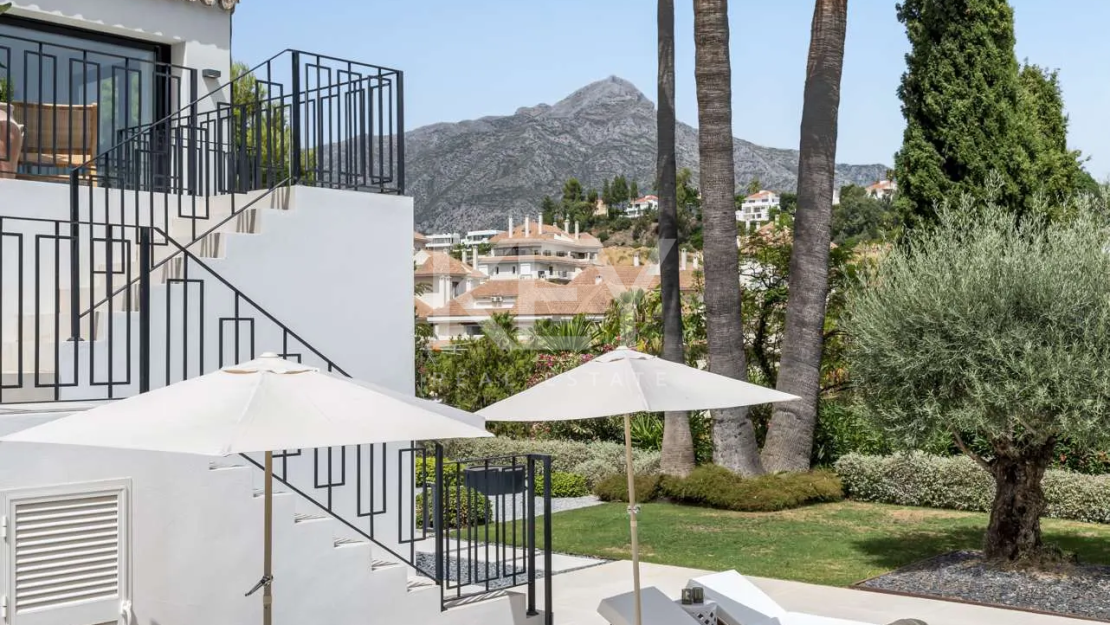 Luxury Villa for Sale in La Cerquilla, Nueva Andalucía, Marbella