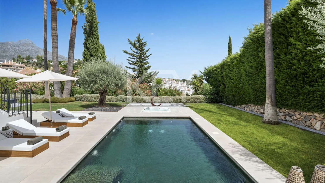 Luxury Villa for Sale in La Cerquilla, Nueva Andalucía, Marbella