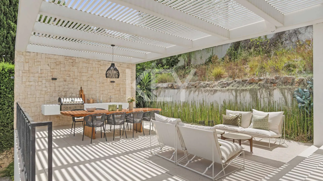 Luxury Villa for Sale in La Cerquilla, Nueva Andalucía, Marbella