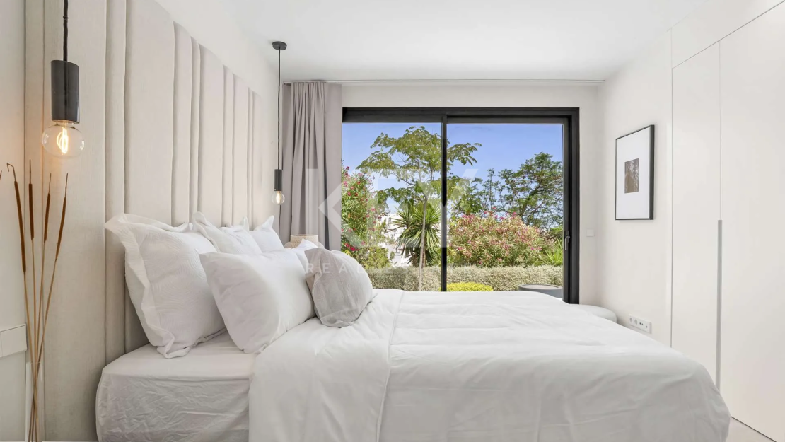 Luxury Villa for Sale in La Cerquilla, Nueva Andalucía, Marbella