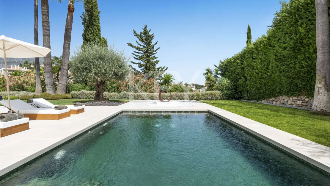 Luxury Villa for Sale in La Cerquilla, Nueva Andalucía, Marbella