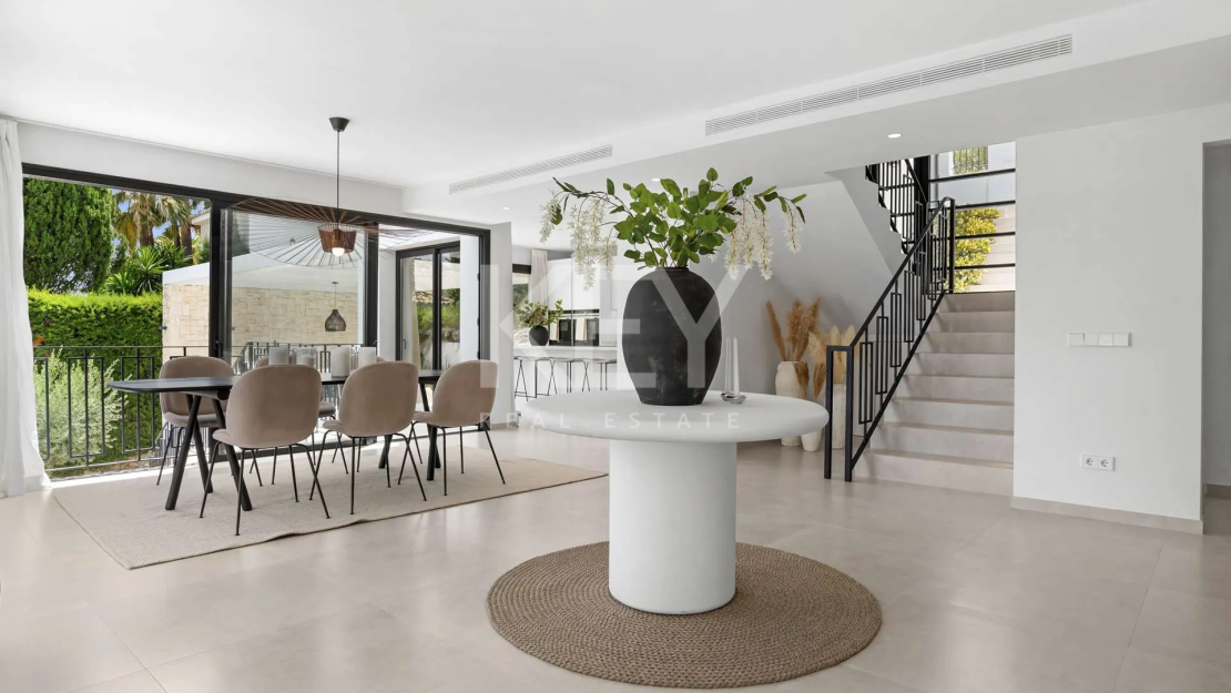 Luxury Villa for Sale in La Cerquilla, Nueva Andalucía, Marbella