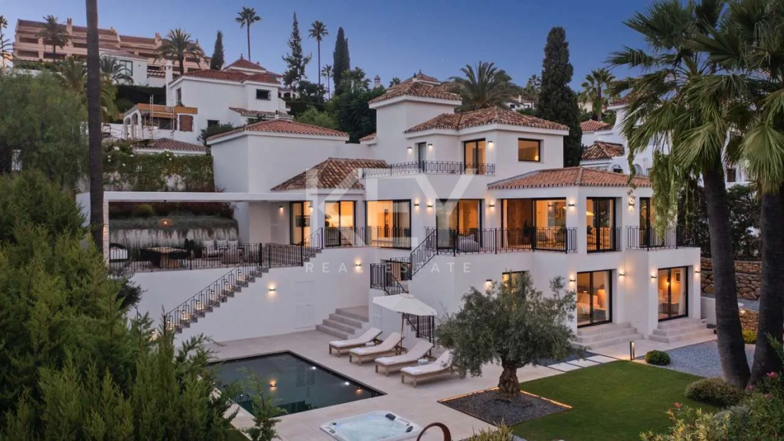 Luxury Villa for Sale in La Cerquilla, Nueva Andalucía, Marbella