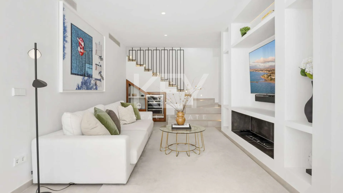 Luxury Villa for Sale in La Cerquilla, Nueva Andalucía, Marbella