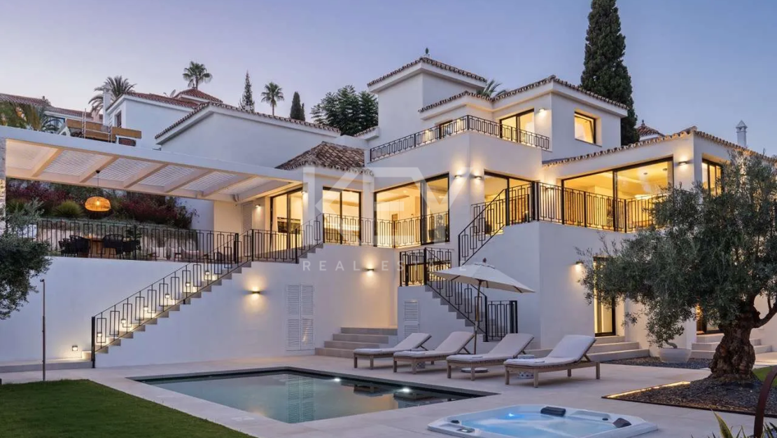 Luxury Villa for Sale in La Cerquilla, Nueva Andalucía, Marbella