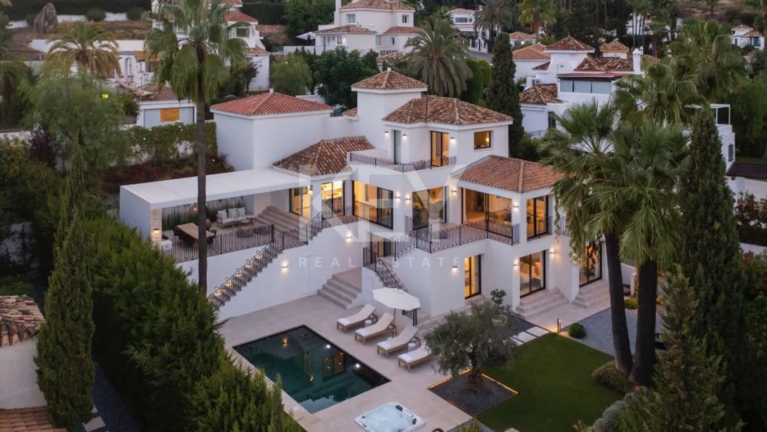 Luxury Villa for Sale in La Cerquilla, Nueva Andalucía, Marbella