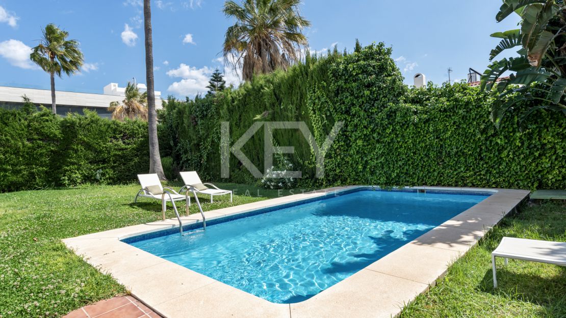 Contemporary Six-Bedroom Villa for Sale Near Puerto Banús, Marbella