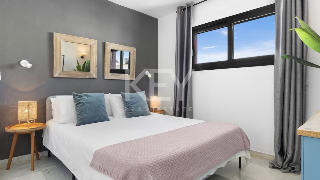 Contemporary Six-Bedroom Villa for Sale Near Puerto Banús, Marbella