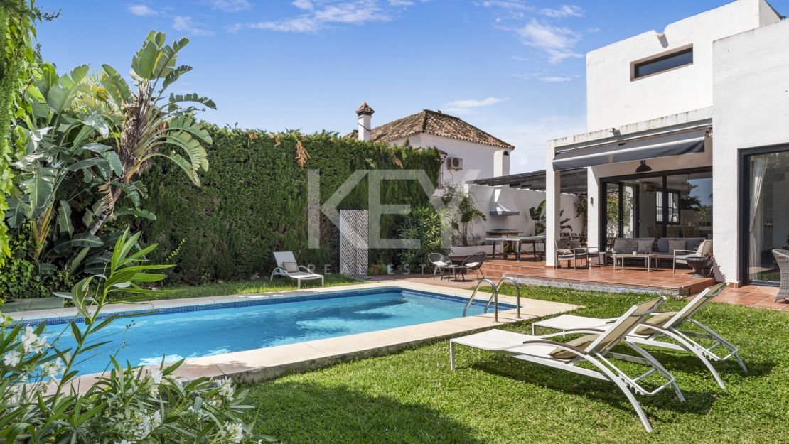 Contemporary Six-Bedroom Villa for Sale Near Puerto Banús, Marbella