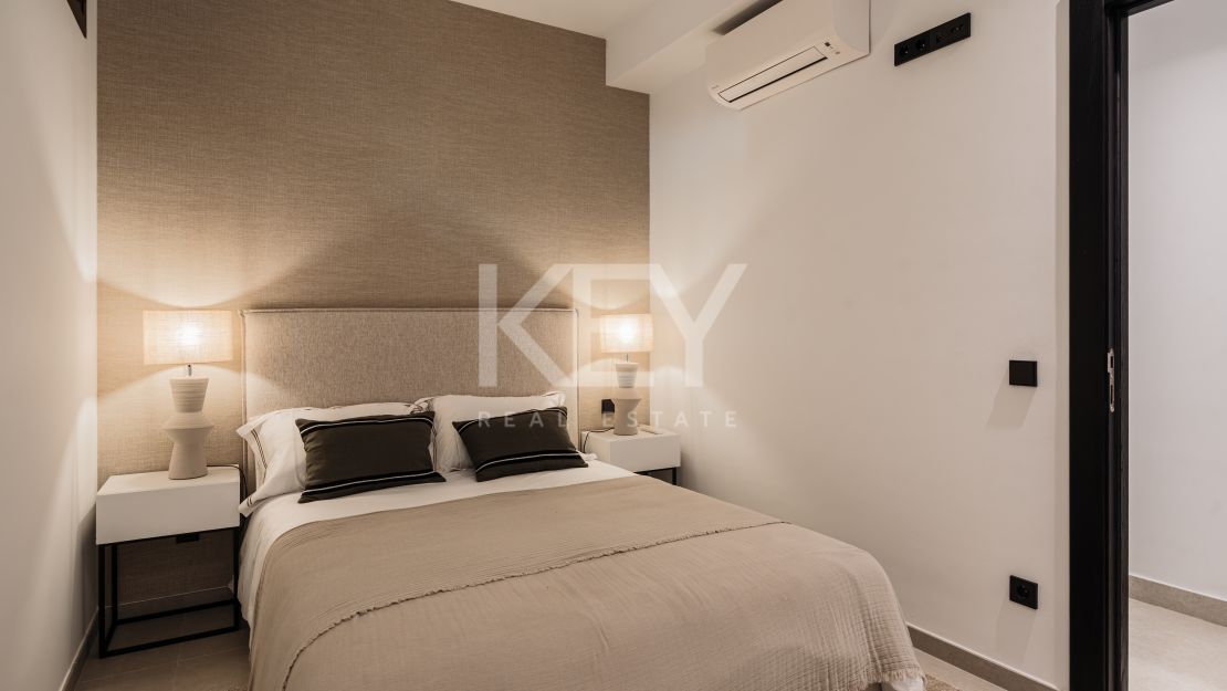 Villa Nueva de Lujo en Venta en El Herrojo, Benahavís