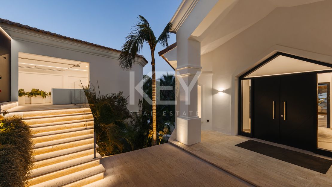 Villa Nueva de Lujo en Venta en El Herrojo, Benahavís