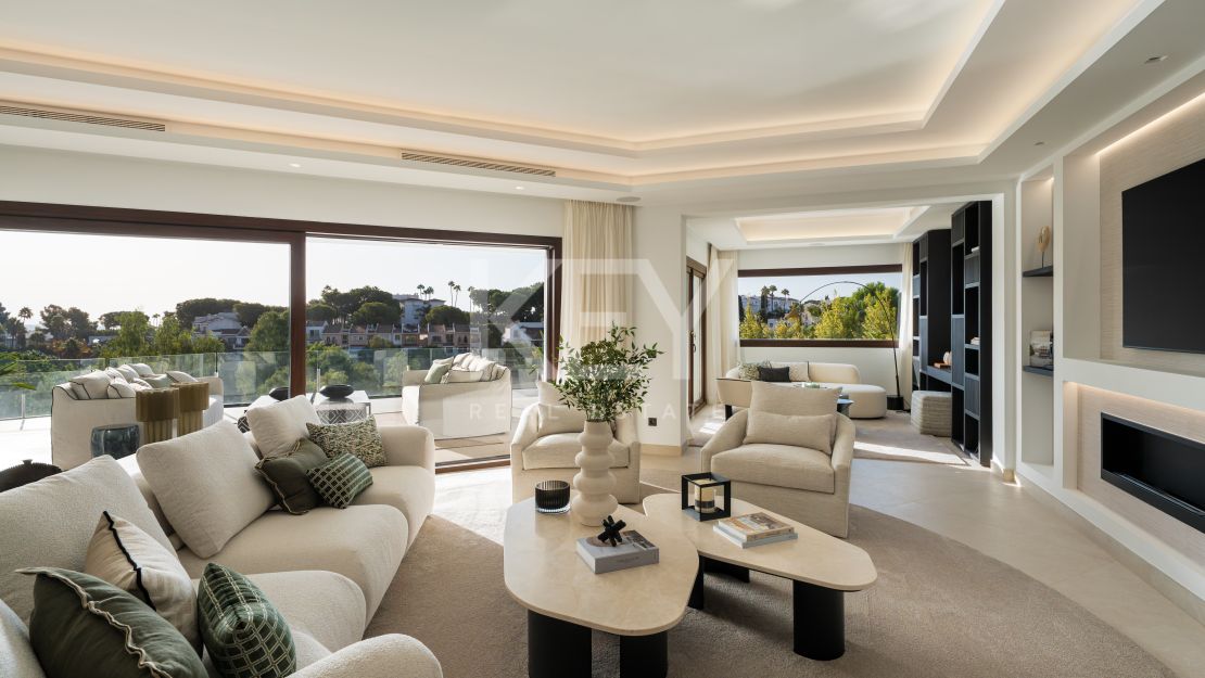 Villa Nueva de Lujo en Venta en El Herrojo, Benahavís