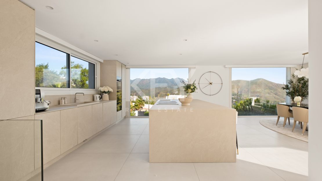 Luxury Villa with Panoramic Sea Views for Sale in La Mairena, Marbella
