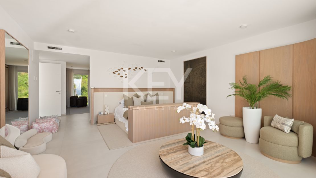 Luxury Villa with Panoramic Sea Views for Sale in La Mairena, Marbella