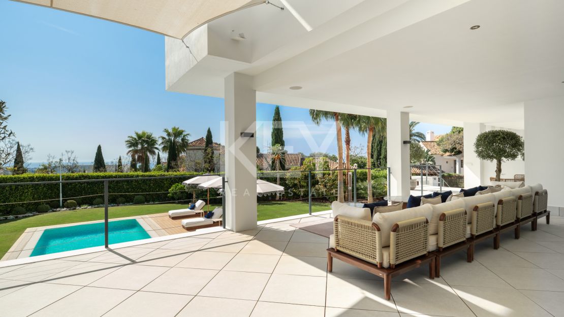 Amazing Villa wth Panoramic Sea Views in Los Flamingos, Marbella