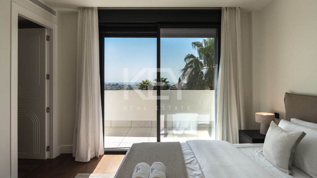 Amazing Villa wth Panoramic Sea Views in Los Flamingos, Marbella