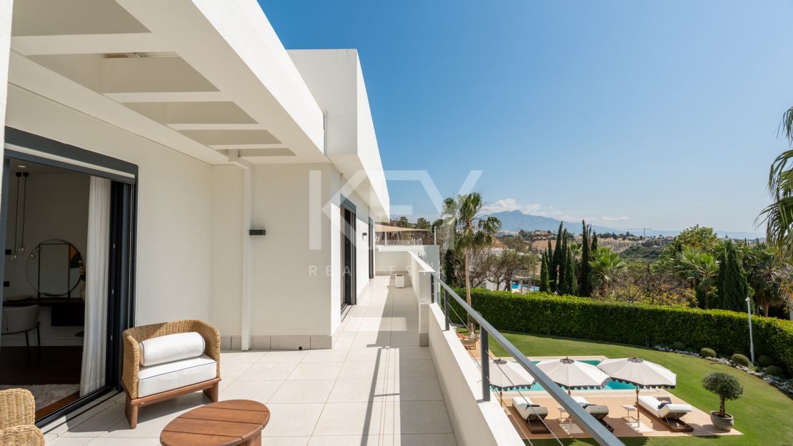 Amazing Villa wth Panoramic Sea Views in Los Flamingos, Marbella