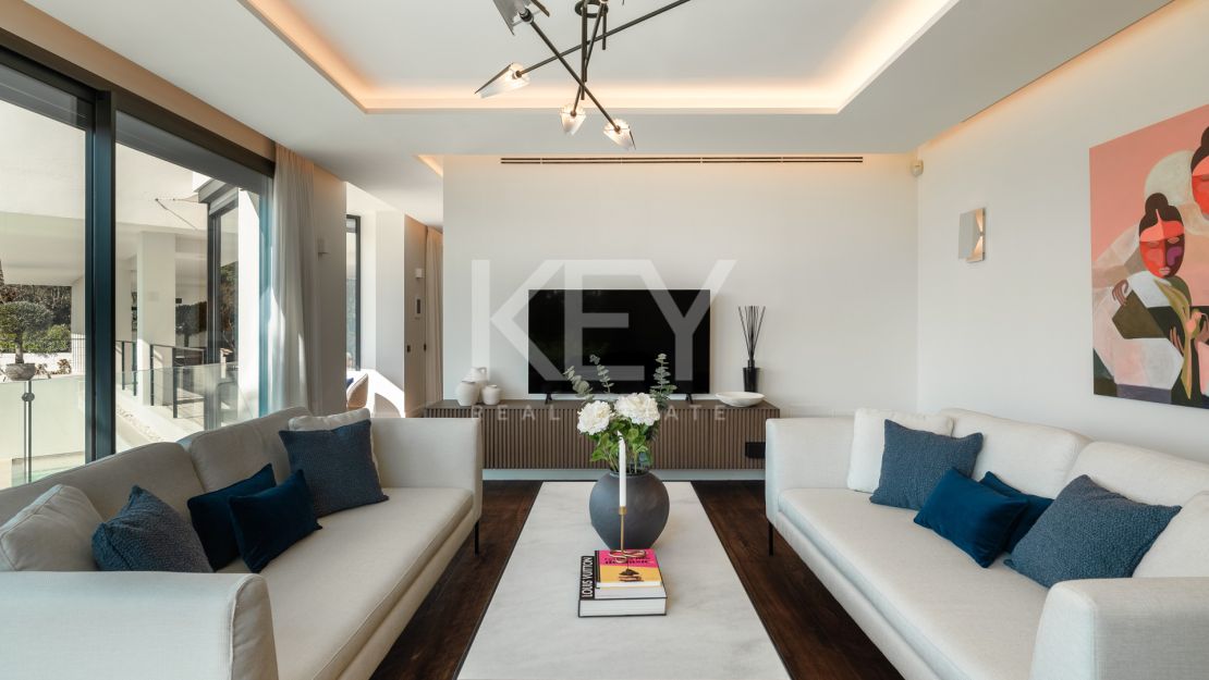 Amazing Villa wth Panoramic Sea Views in Los Flamingos, Marbella