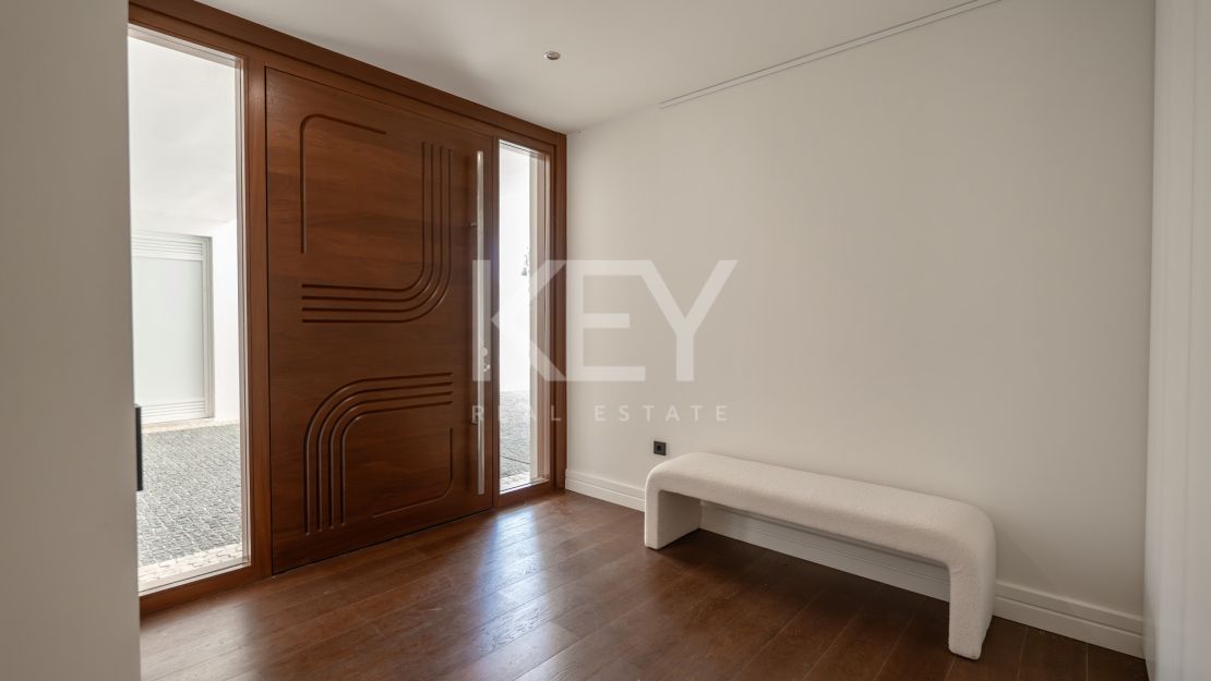 Amazing Villa wth Panoramic Sea Views in Los Flamingos, Marbella