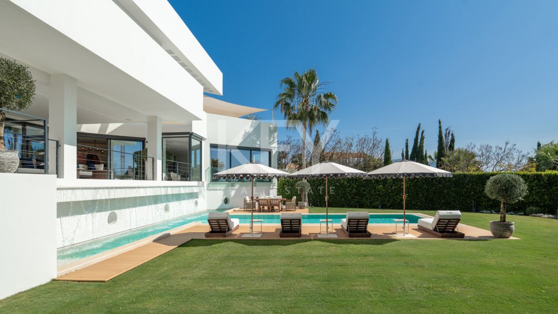 Amazing Villa wth Panoramic Sea Views in Los Flamingos, Marbella