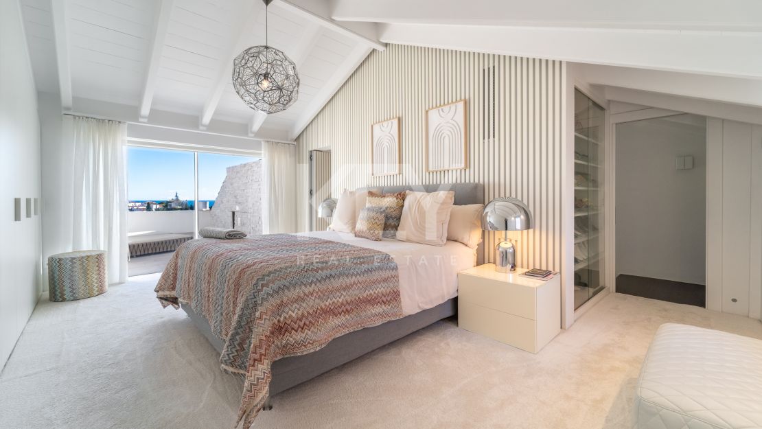 Renovated Duplex Penthouse for Sale in Monte Paraíso, Marbella Golden Mile