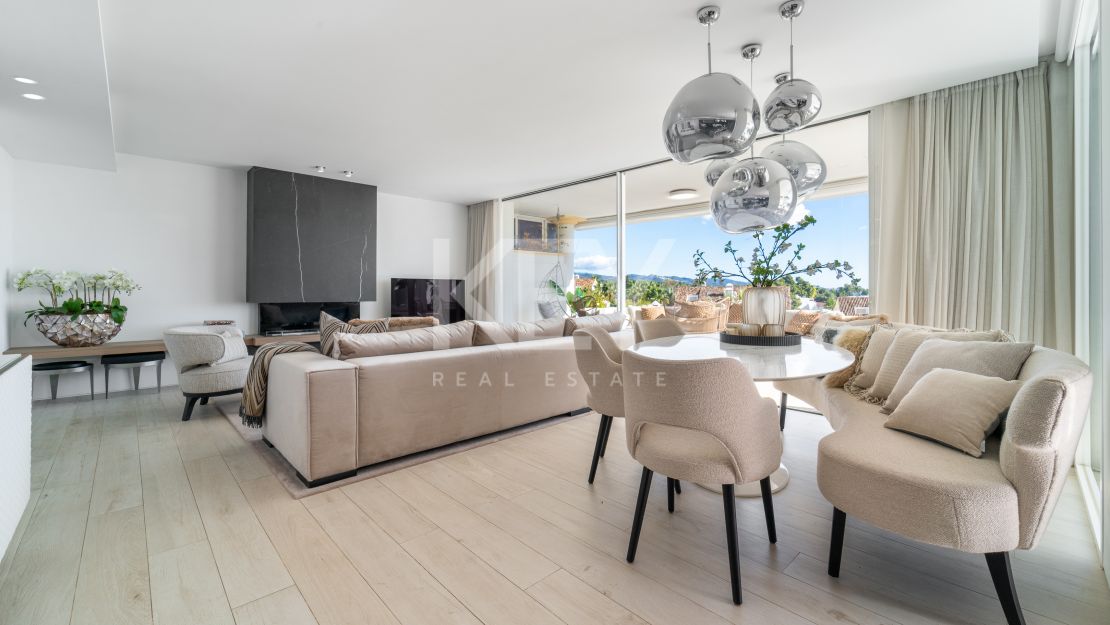 Renovated Duplex Penthouse for Sale in Monte Paraíso, Marbella Golden Mile