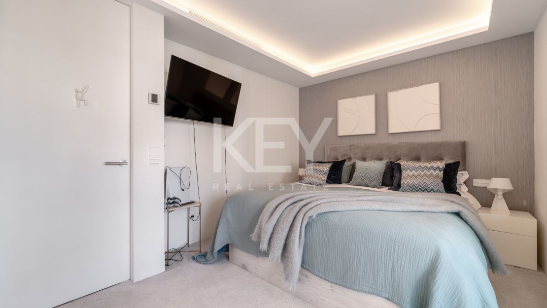 Renovated Duplex Penthouse for Sale in Monte Paraíso, Marbella Golden Mile