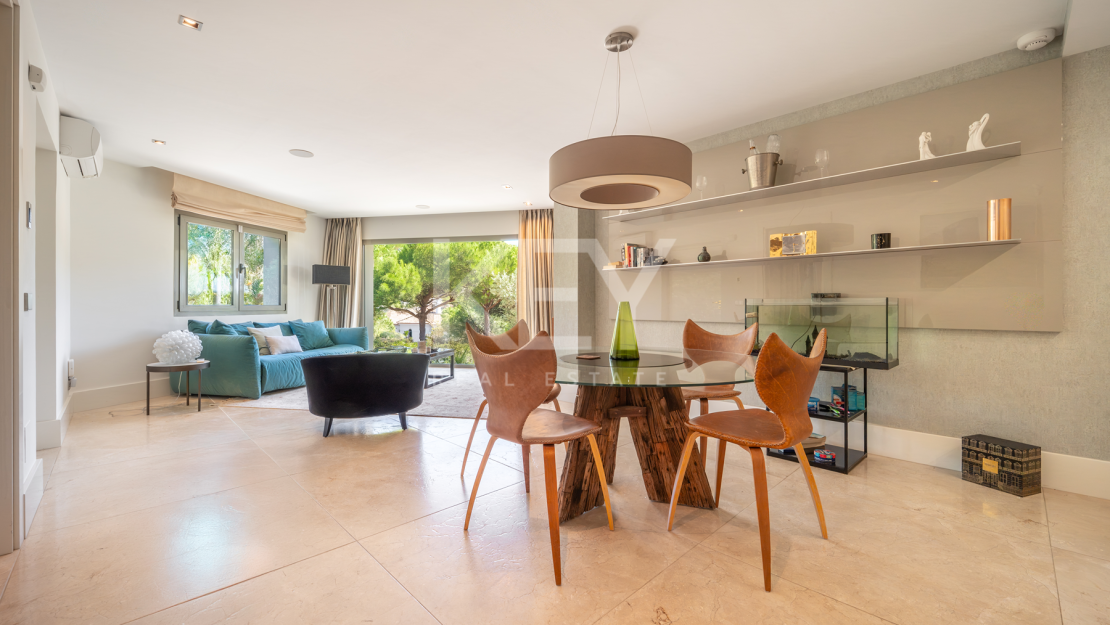 Luxury Villa with Panoramic Sea and Golf Views for Sale in Sotogrande