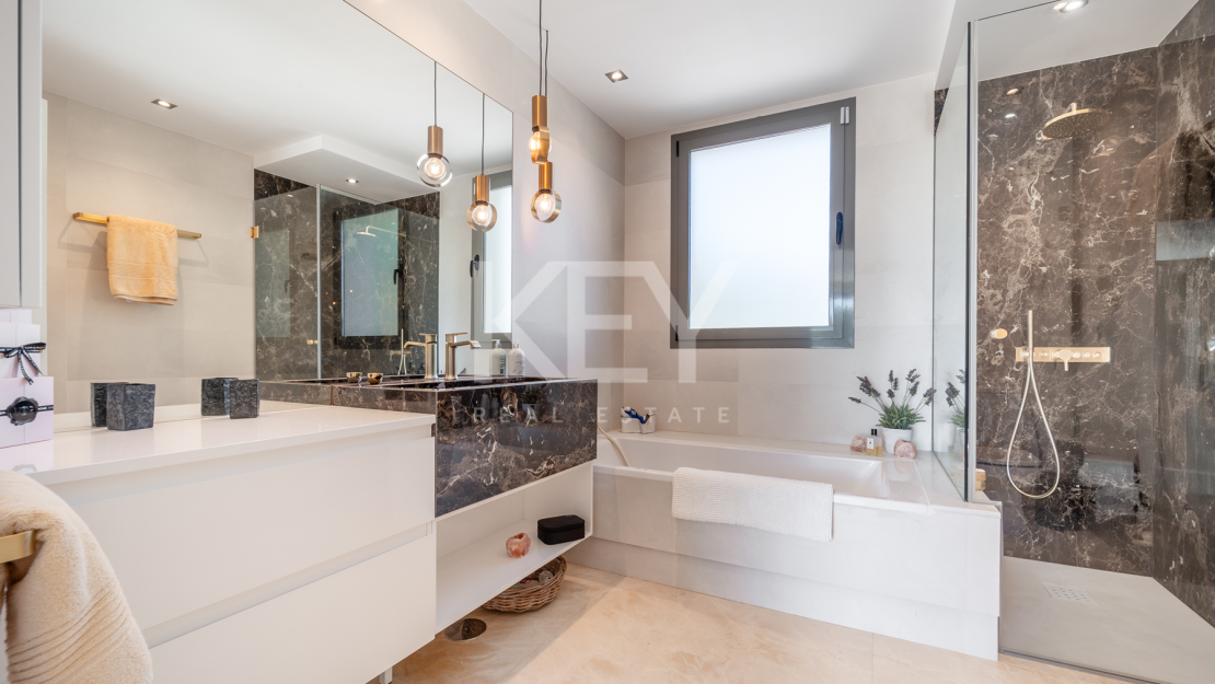 Luxury Villa with Panoramic Sea and Golf Views for Sale in Sotogrande