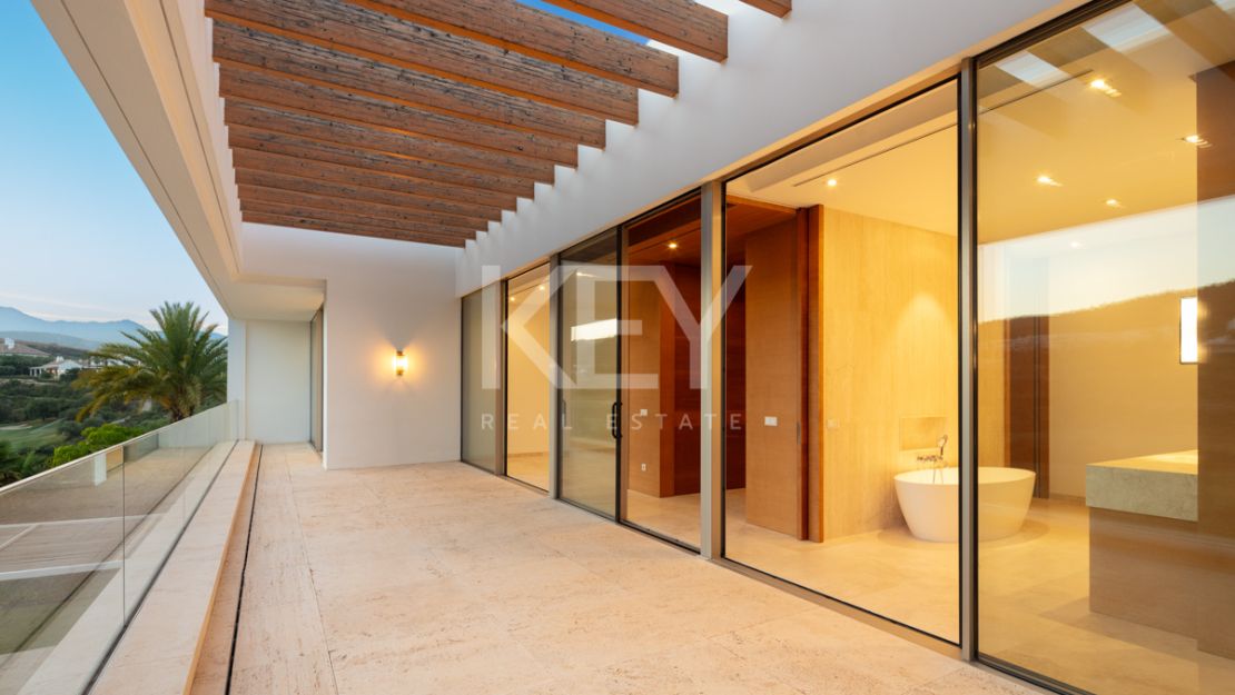 Frontline Golf Villa With Sea Views In Finca Cortesin, Casares