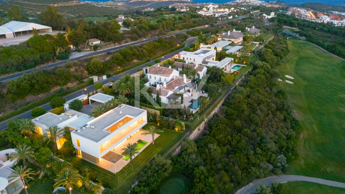 Frontline Golf Villa With Sea Views In Finca Cortesin, Casares