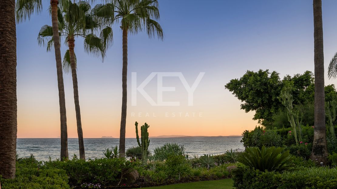 Renovated Beachfront Ground Floor Apartment in Estepona