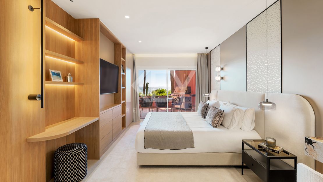 Renovated Beachfront Ground Floor Apartment in Estepona