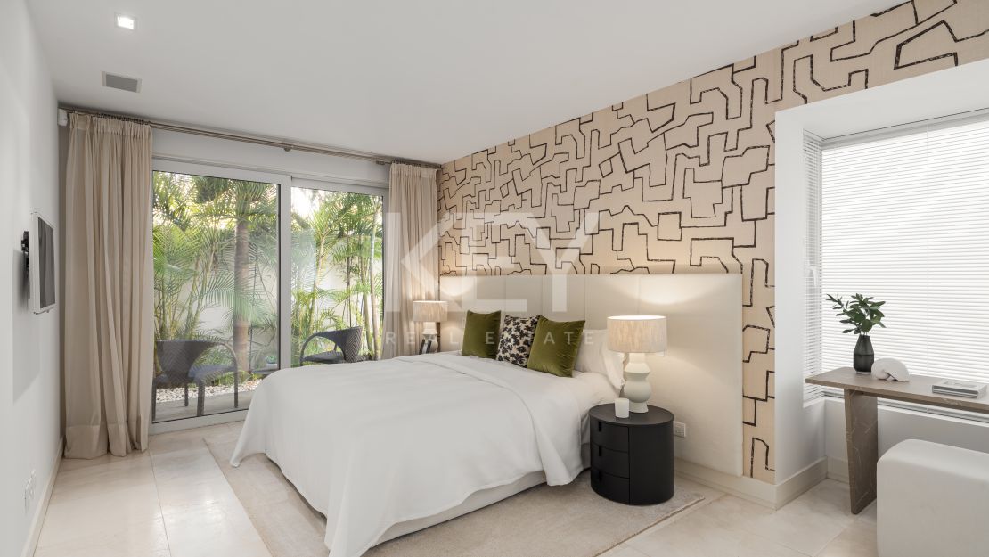 Villa de Lujo con Vistas al Mar y Spa Privado en Alquiler en Puente Romano, Marbella